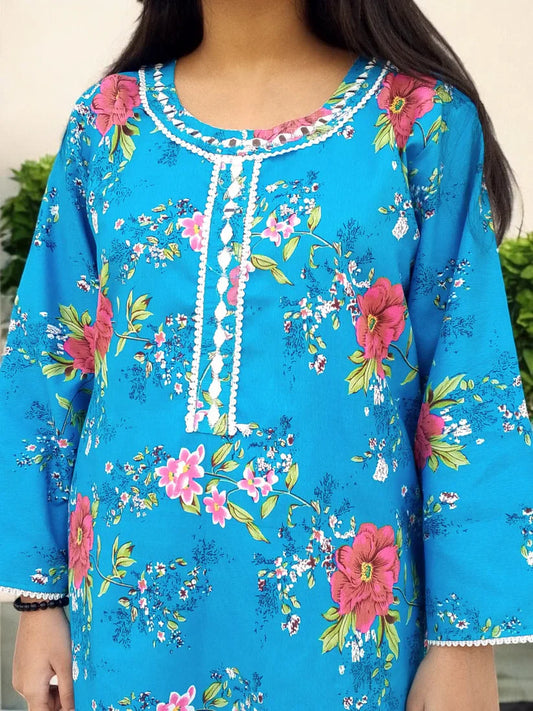 Stitched 2-Piece Set with Elegant Lace Detailing