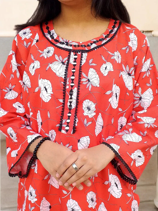 Stitched 2-Piece Set with Elegant Lace Detailing