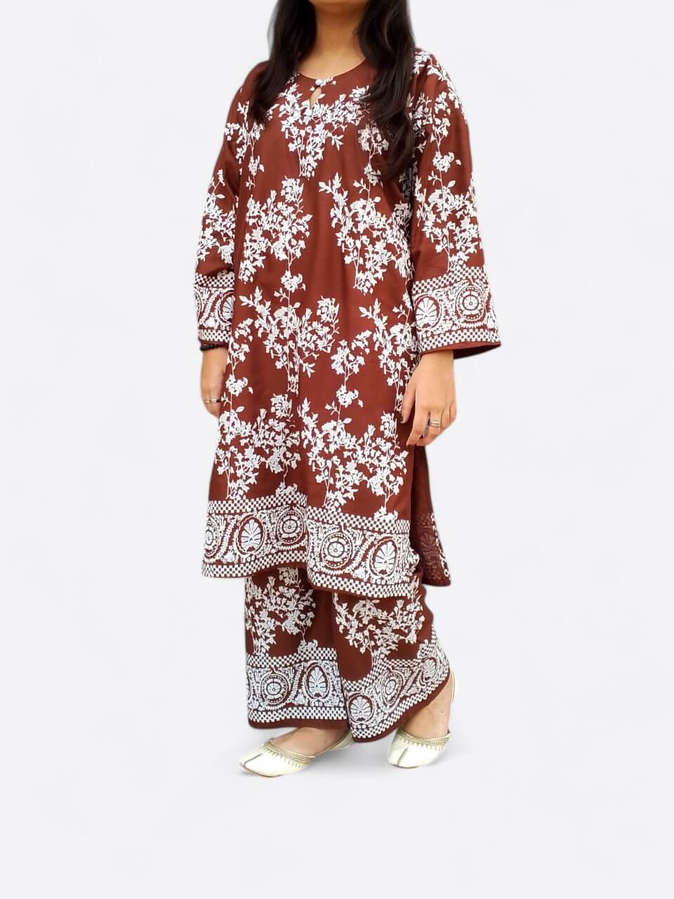 Tree Design: Classic Printed Outfit (brown)