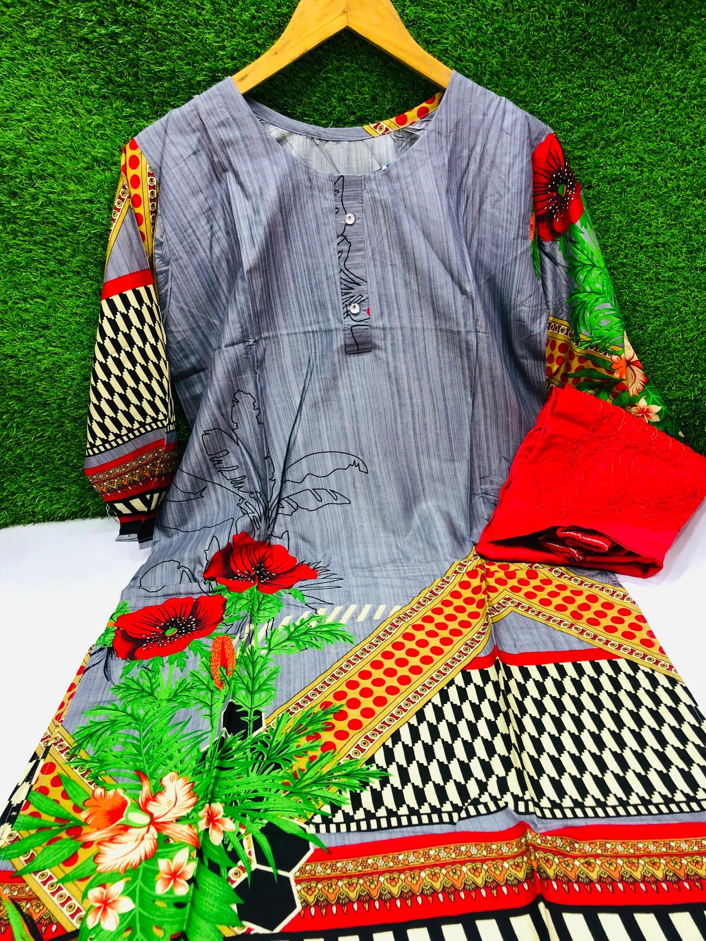 Stitched 2-Piece Set Digital Printed Air Line Froq Outfit