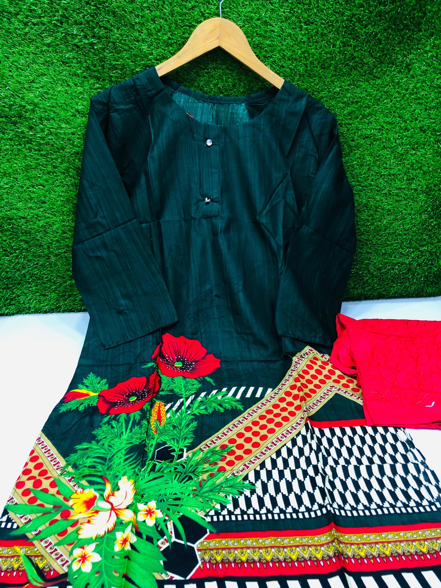 Stitched 2-Piece Set Digital Printed Air Line Froq Outfit