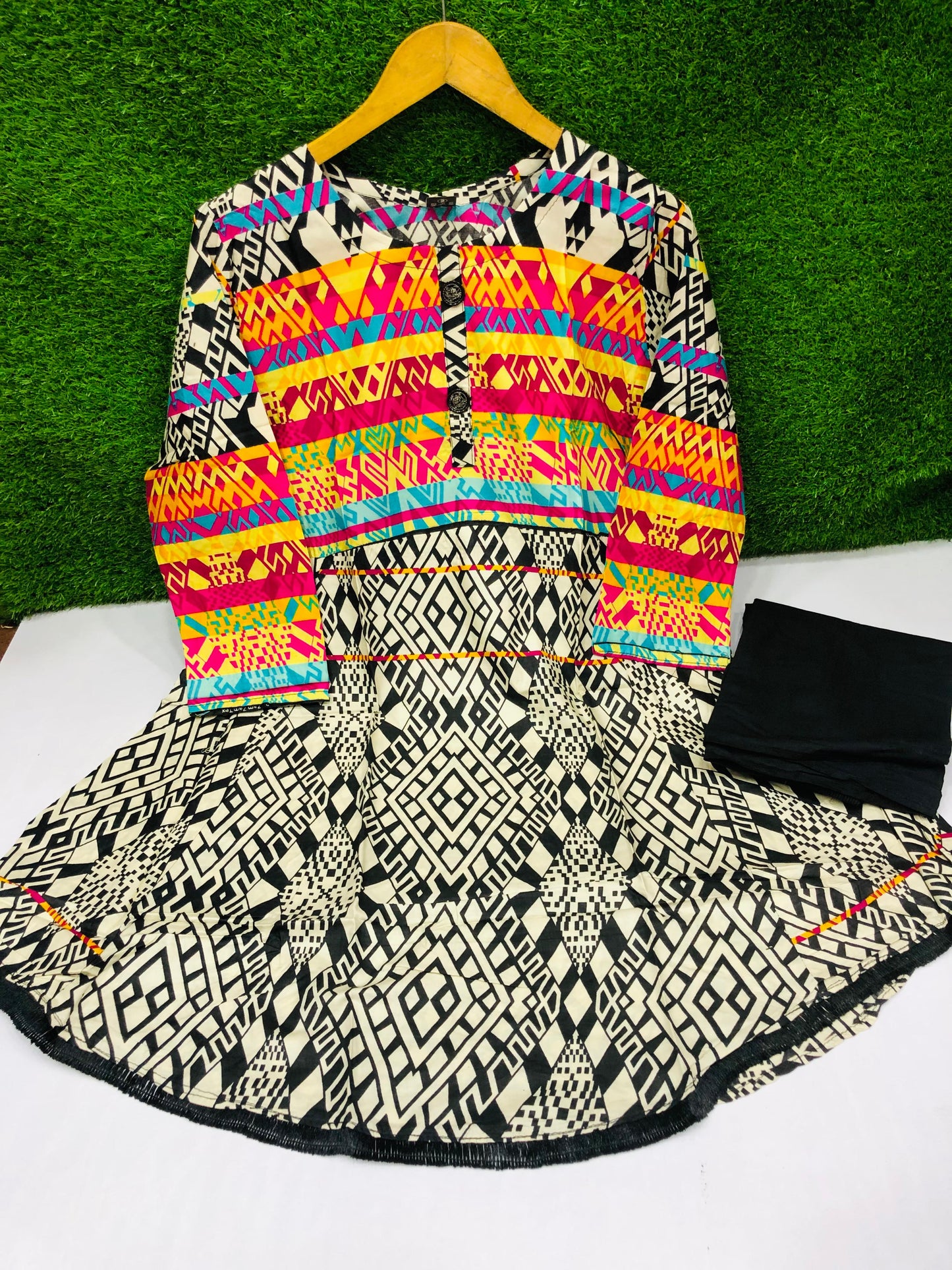 Stitched 2-Piece Set Digital Printed Peplum Froq Outfit