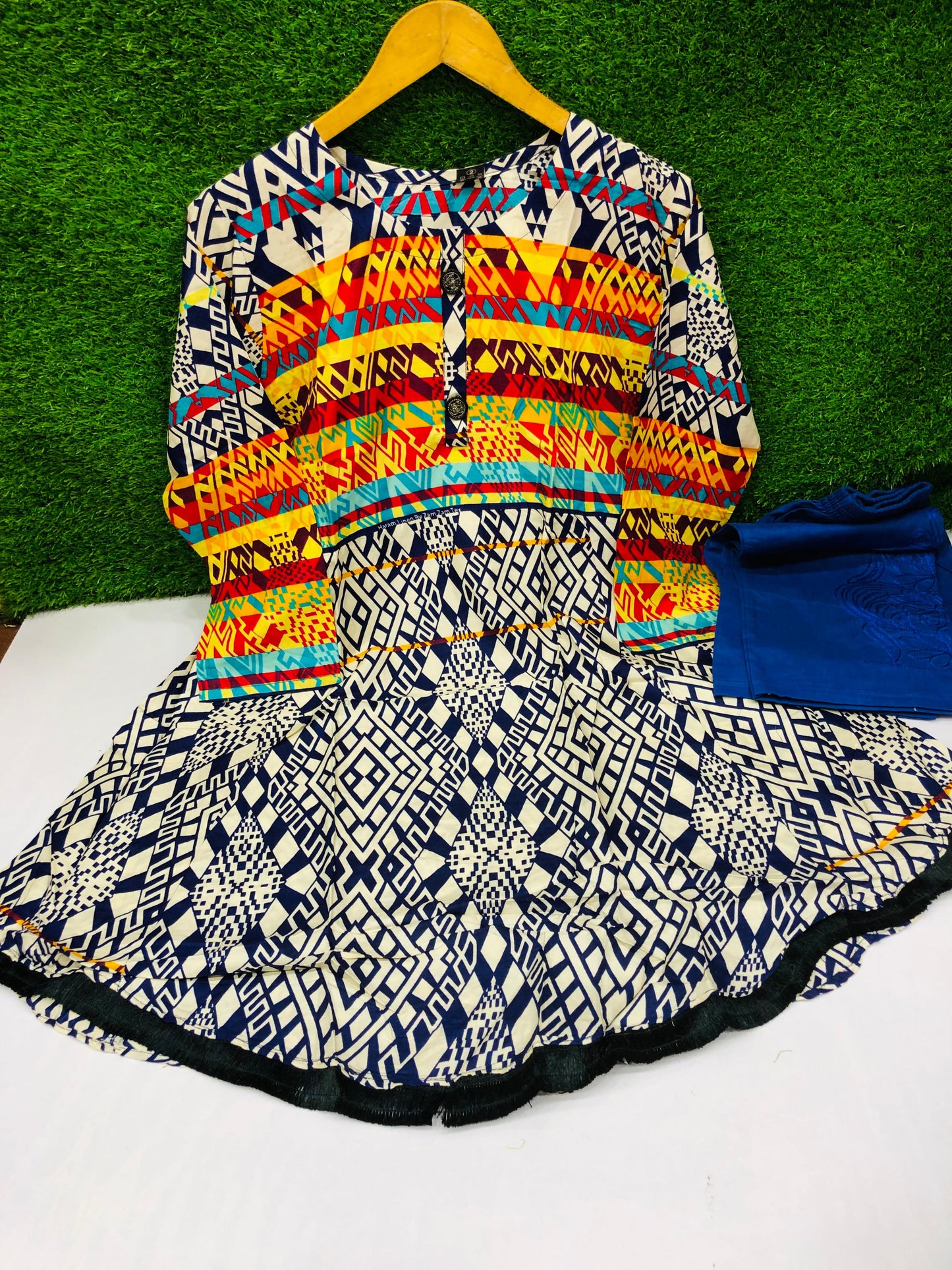 Stitched 2-Piece Set Digital Printed Peplum Froq Outfit