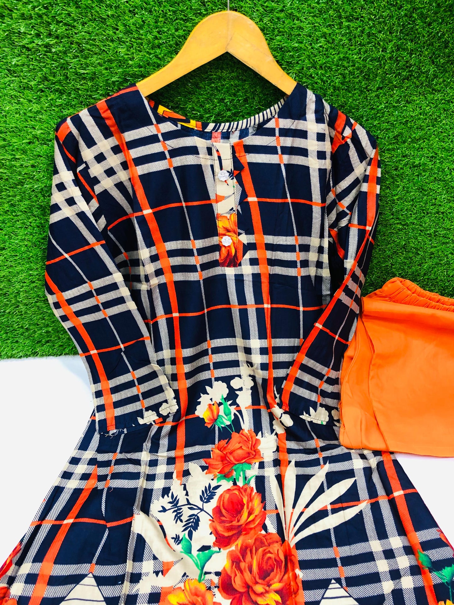 Stitched 2-Piece Set Digital Printed Air Line Froq Outfit