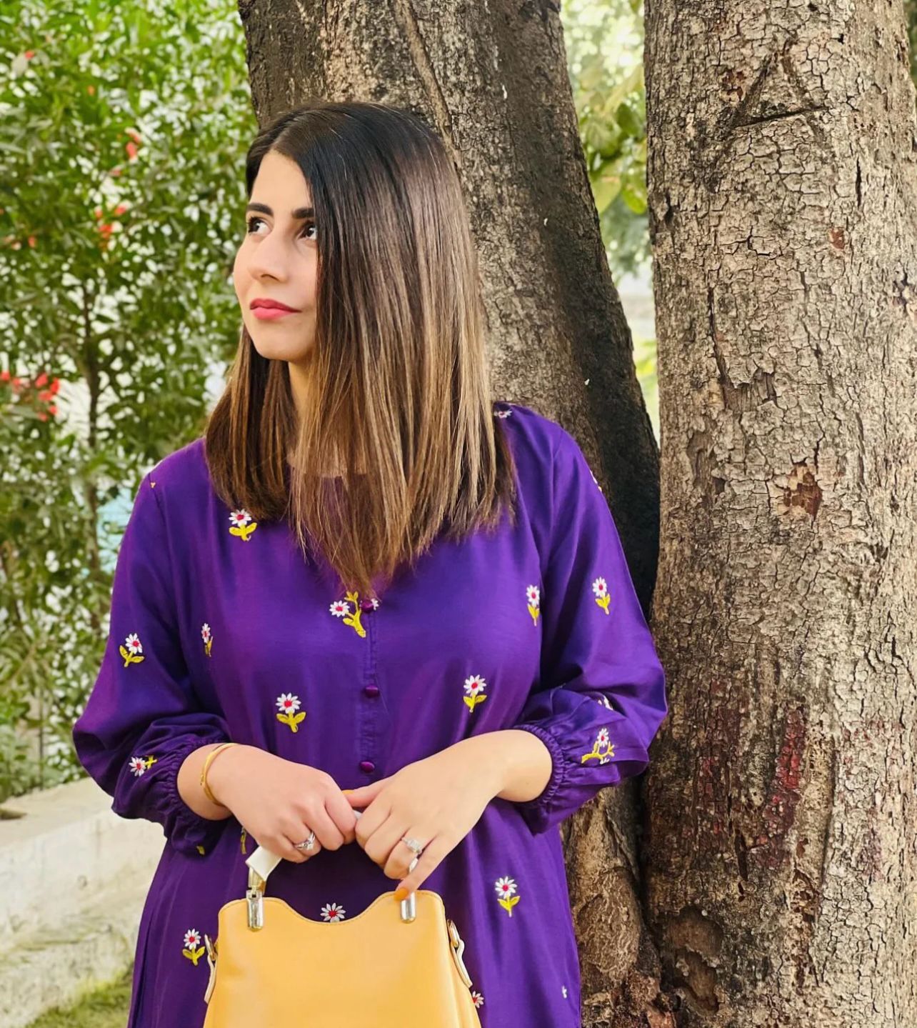 Petal Embroidary 2pcs