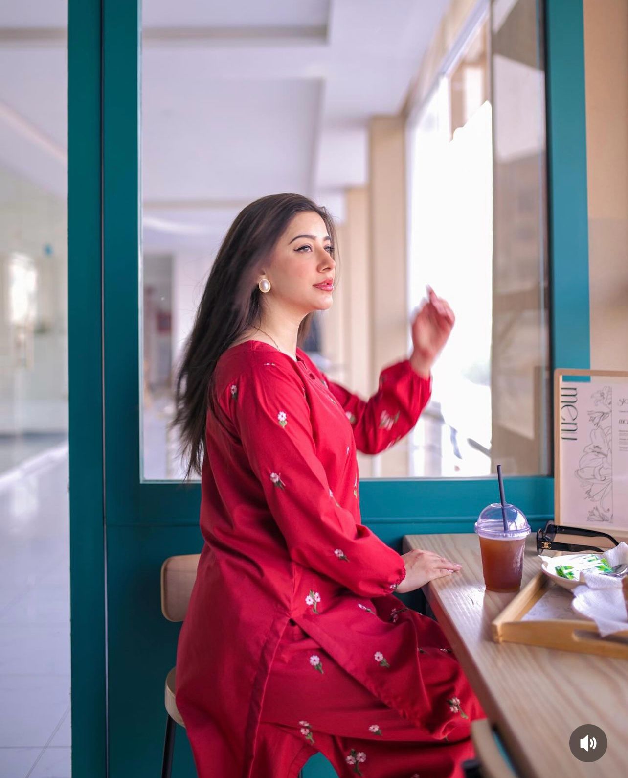 Petal Embroidary 2pcs