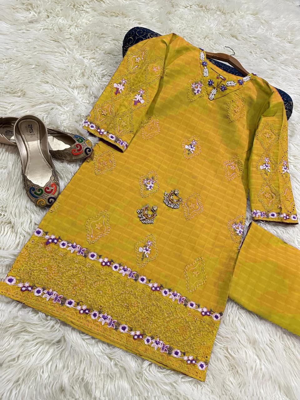 DORIA COTTON LAWN Embroidery 2PC