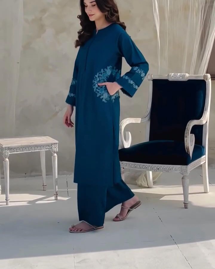 Chic Embroidered 2pcs