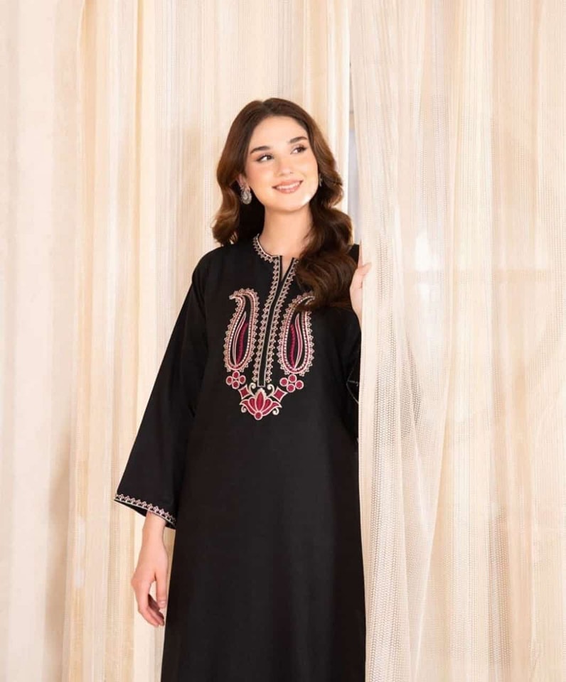 BLACK ROSE EMBROIDERY LONG LENGHT (HEAVY EMBROIDERY)