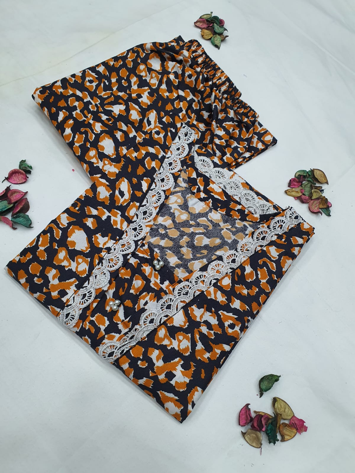 Cotton 2-Piece Stitched Set with Elegant Lace Detailing – Long Length Outfit