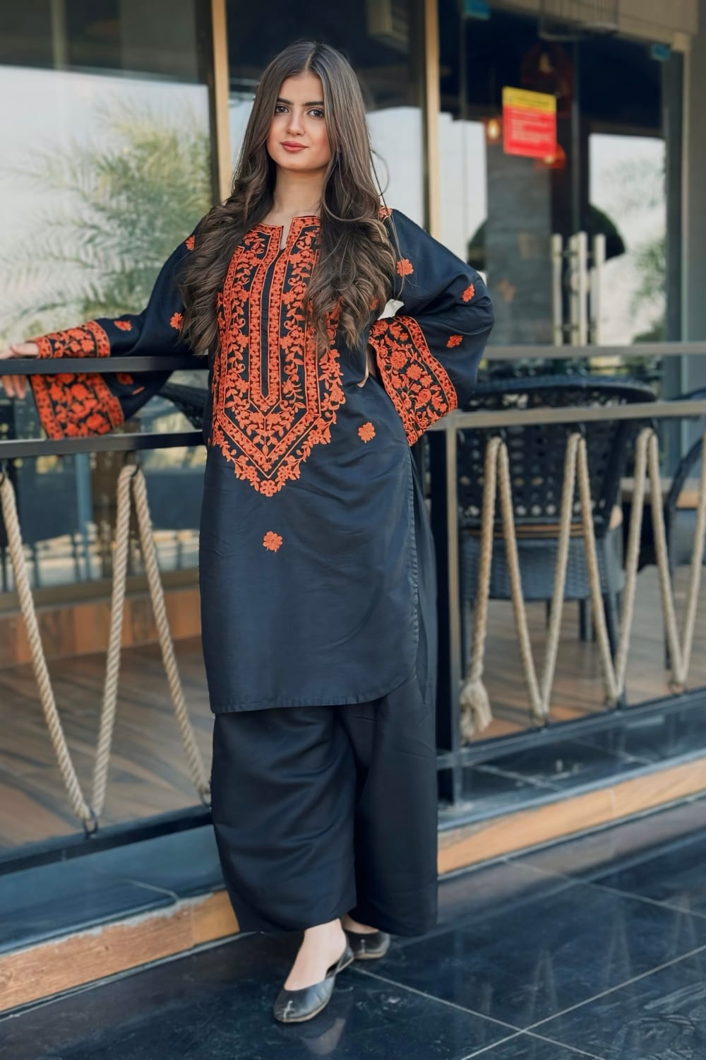 Elizabeth Embroidery 2pc