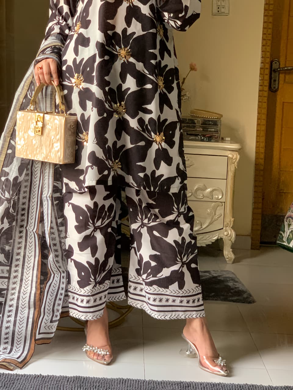 Aniqa Couture Long line Stitched Silk Lawn 3-Piece Collection