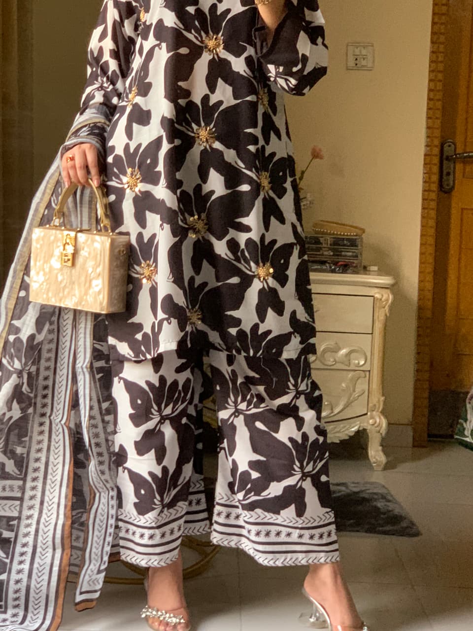 Aniqa  Long line Stitched Silk Lawn 3-Piece Collection