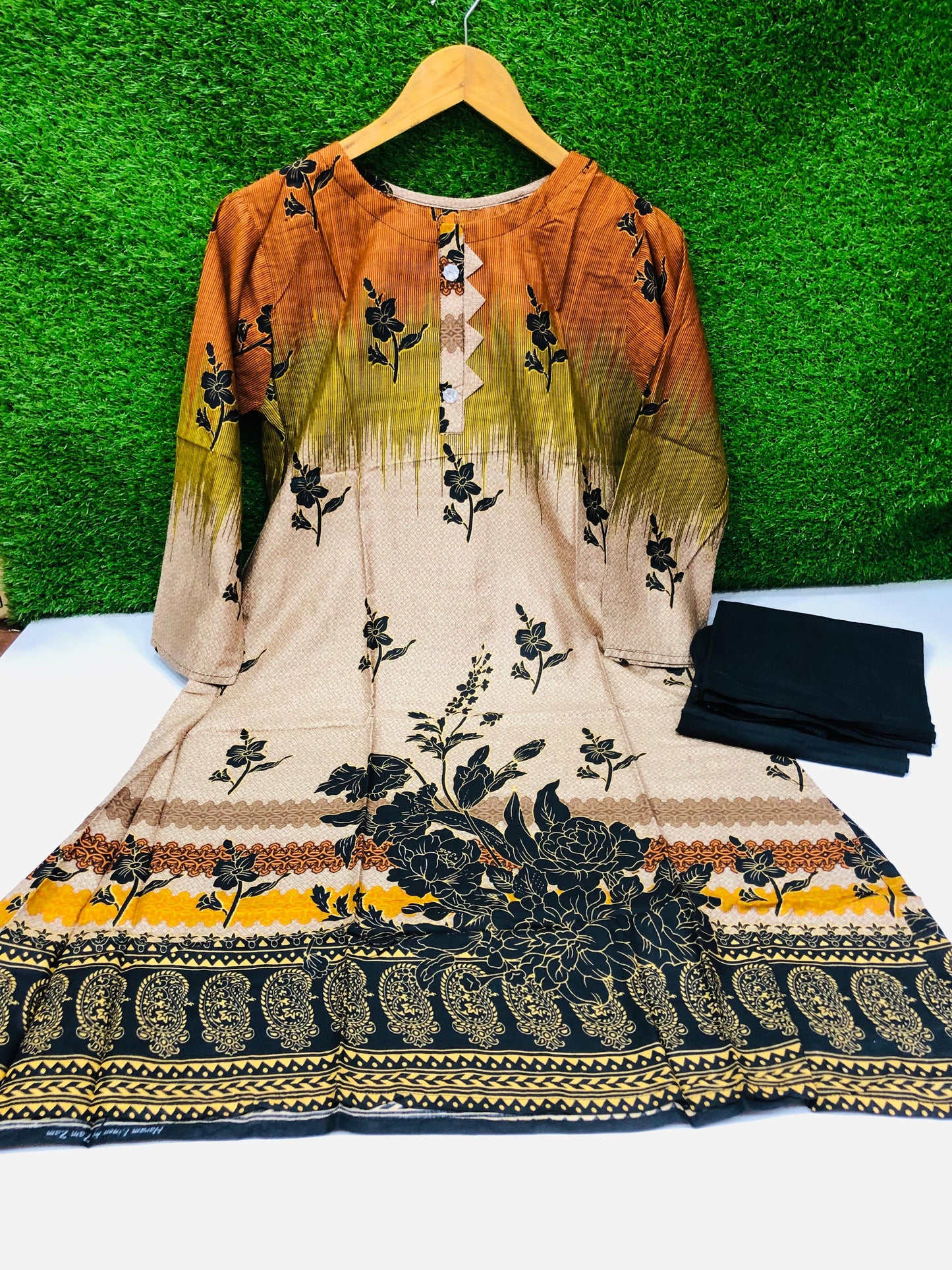 Stitched 2-Piece Set Digital Printed Air Line Froq Outfit