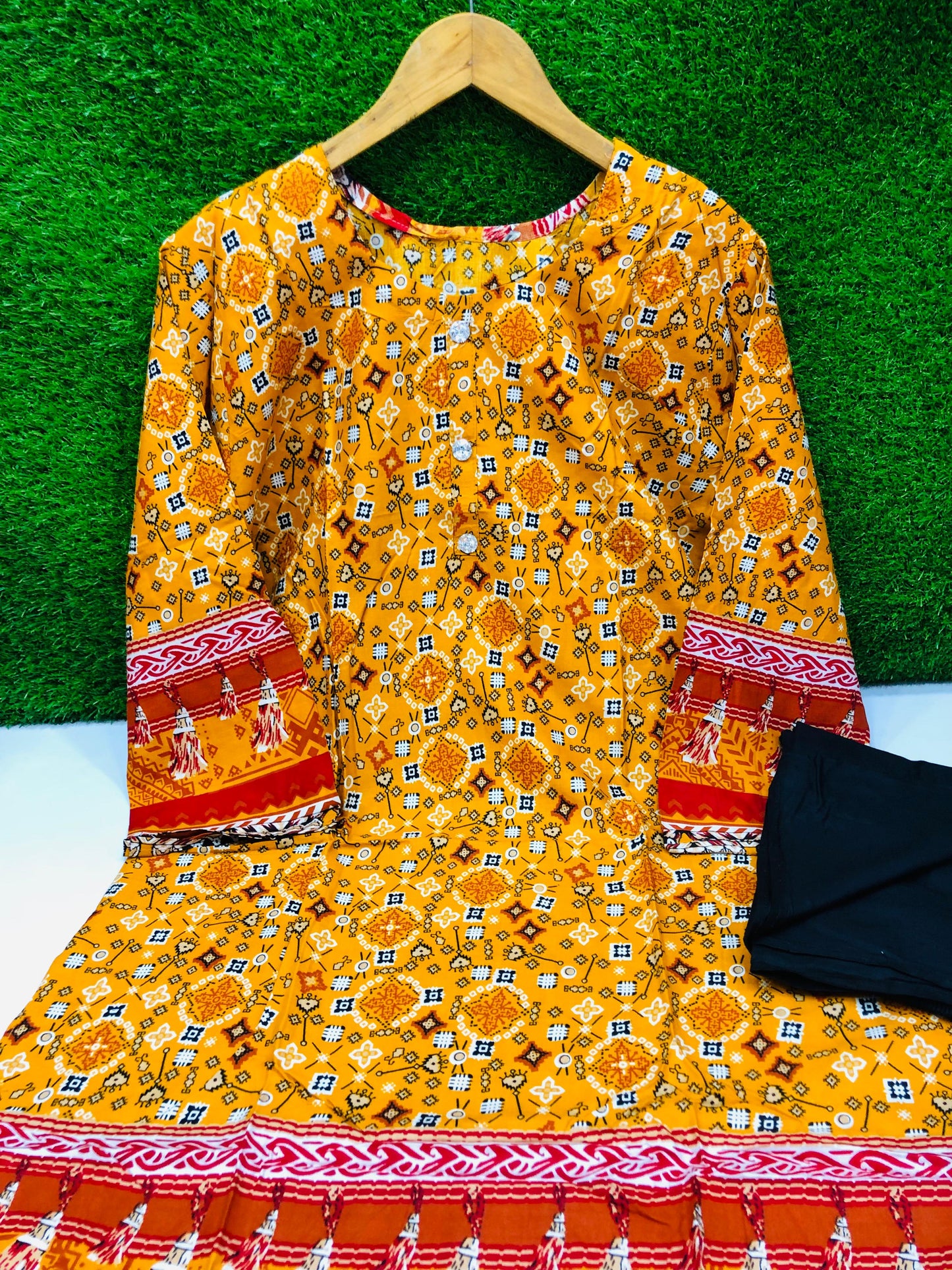 Stitched 2-Piece Set Digital Printed Air Line Froq Outfit