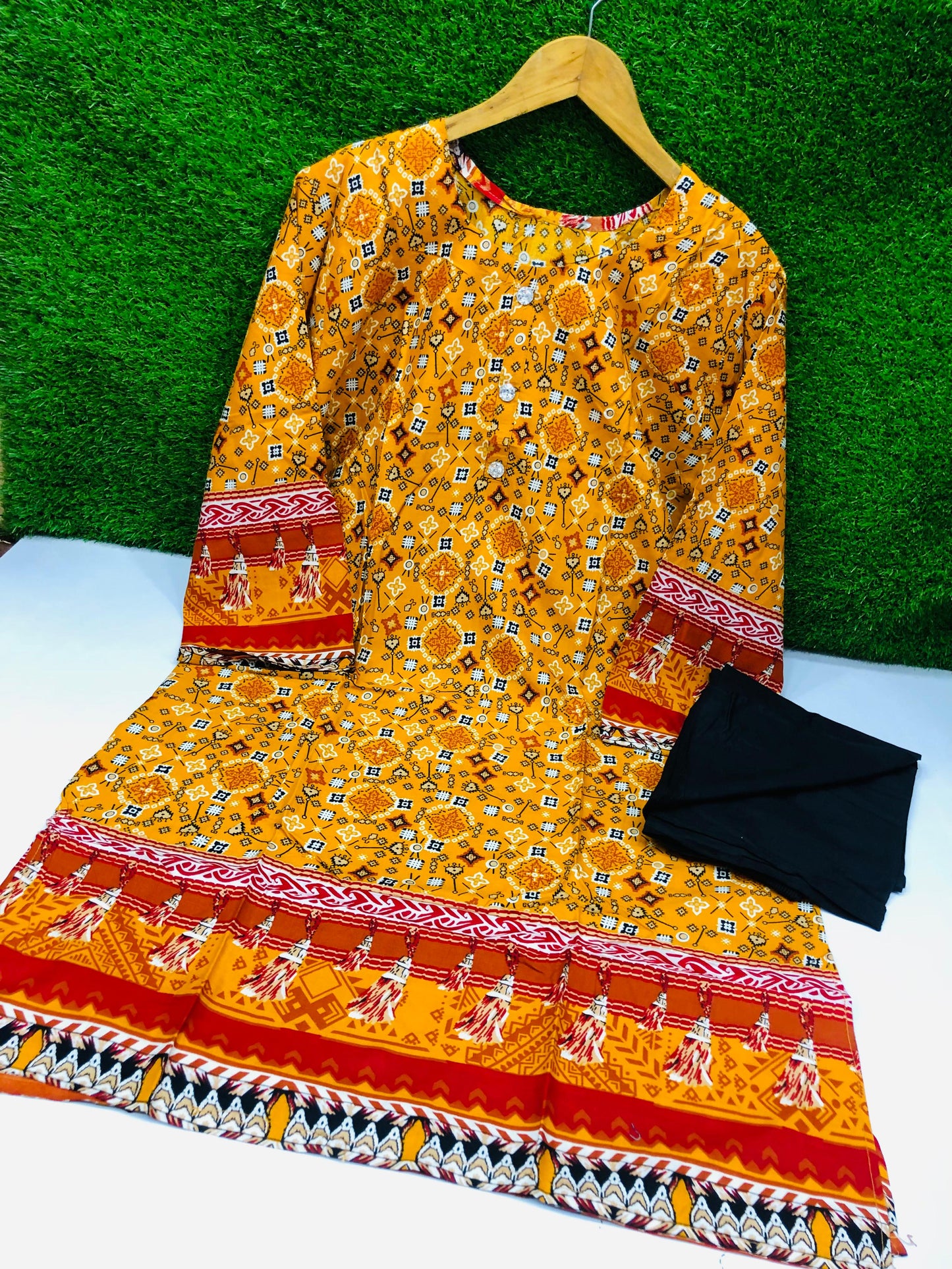 Stitched 2-Piece Set Digital Printed Air Line Froq Outfit