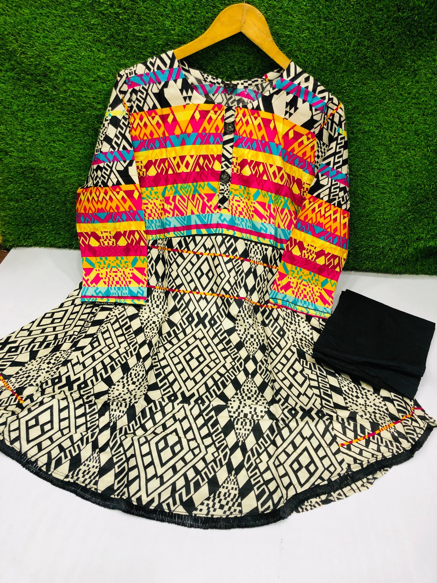 Stitched 2-Piece Set Digital Printed Peplum Froq Outfit