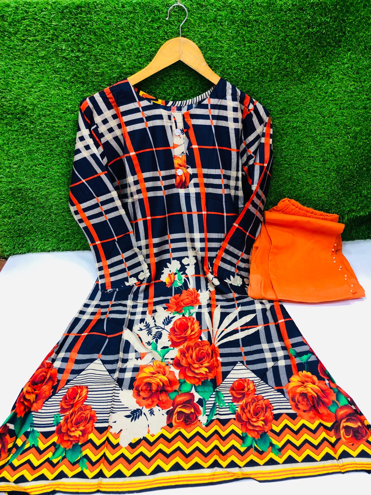 Stitched 2-Piece Set Digital Printed Air Line Froq Outfit