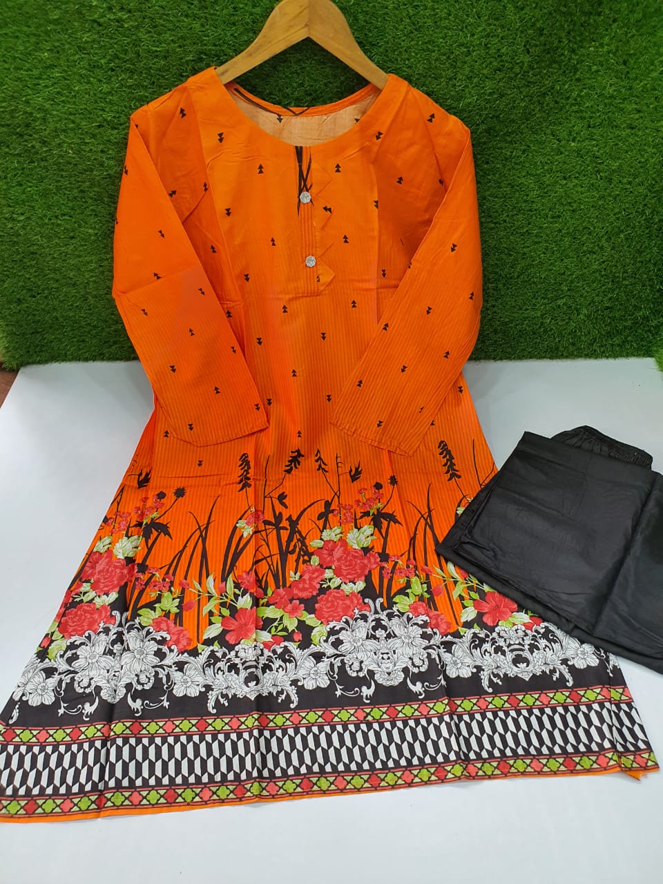 Stitched 2-Piece Set Digital Printed Air Line Froq Outfit