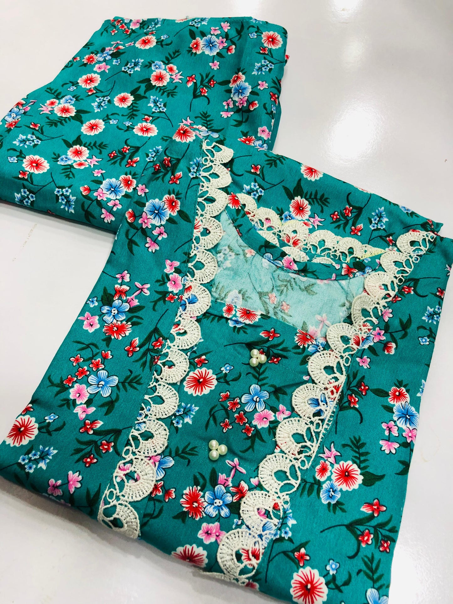 Stitched 2-Piece Set with Elegant Lace Detailing