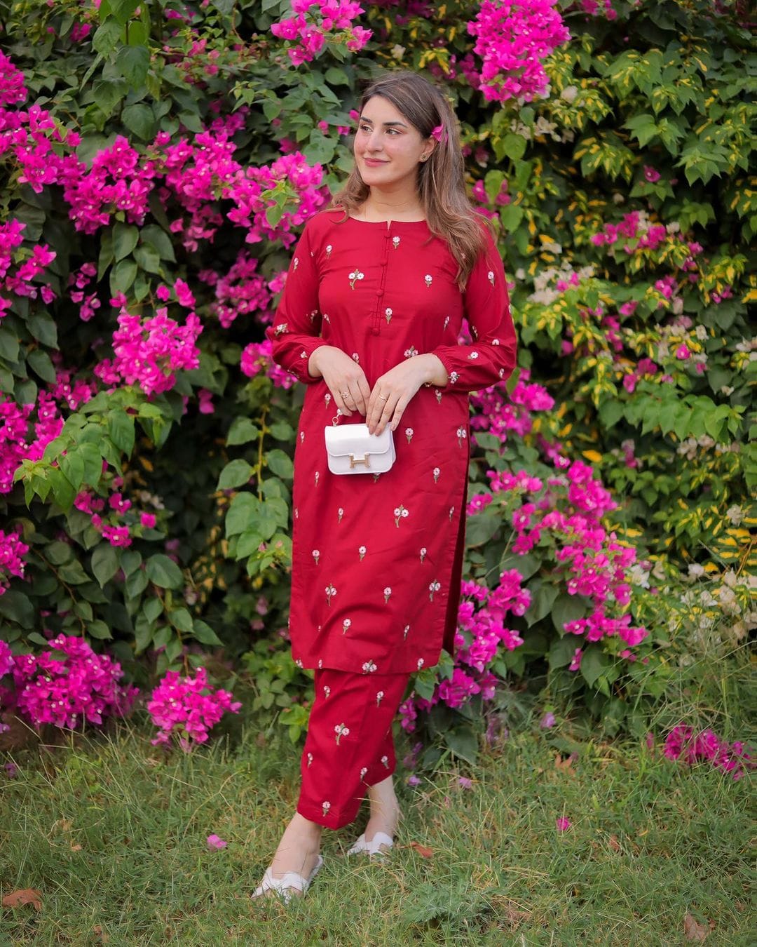 Daisy Delight ( Stitched Emb 2 Pcs)